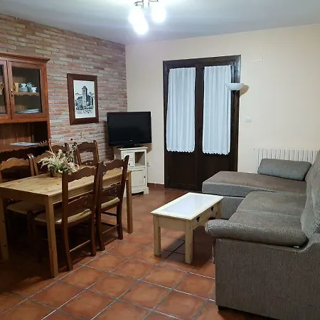 Casa Alcaire Apartment *